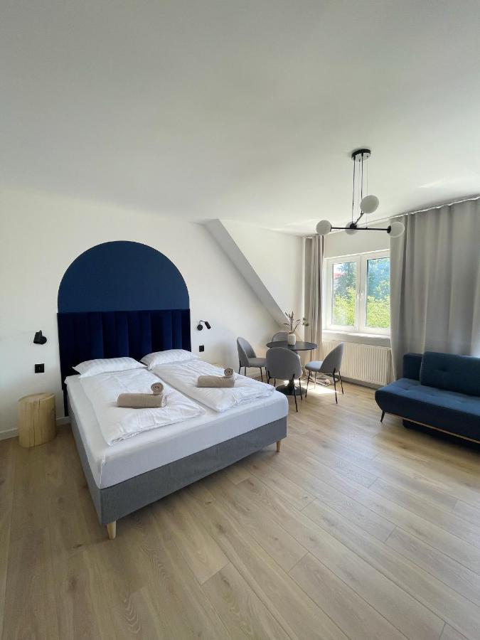 Dubois Apartment *