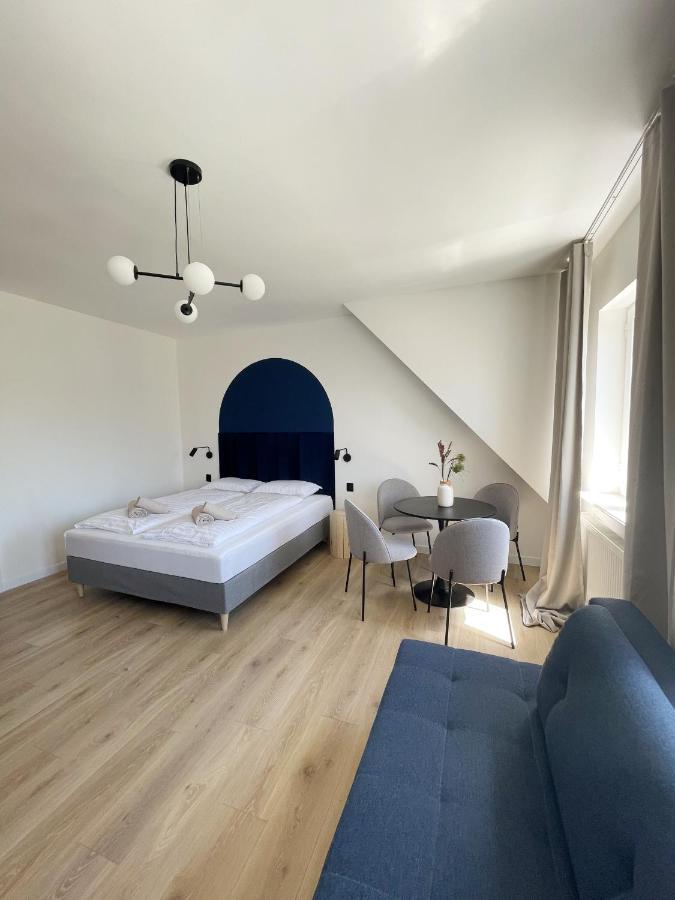 Dubois Apartment *