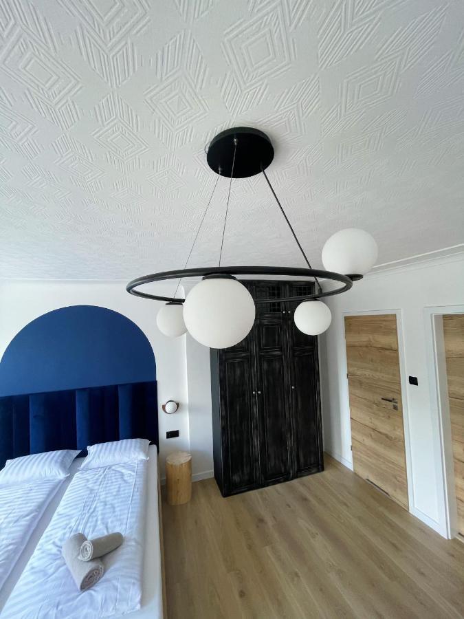 Dubois Apartment